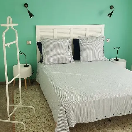 De Standing En Bord De 빌라