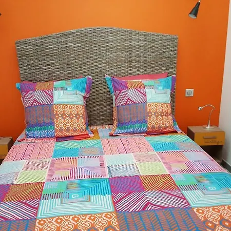 De Standing En Bord De *